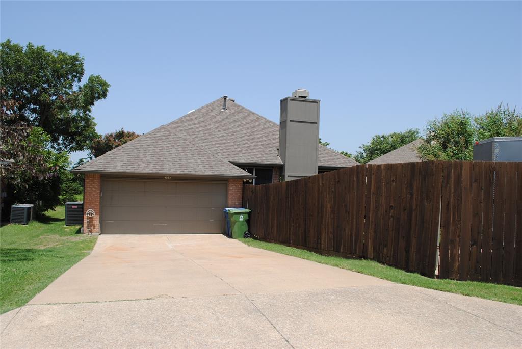 5080 Lakeshore Boulevard Property Photo 33