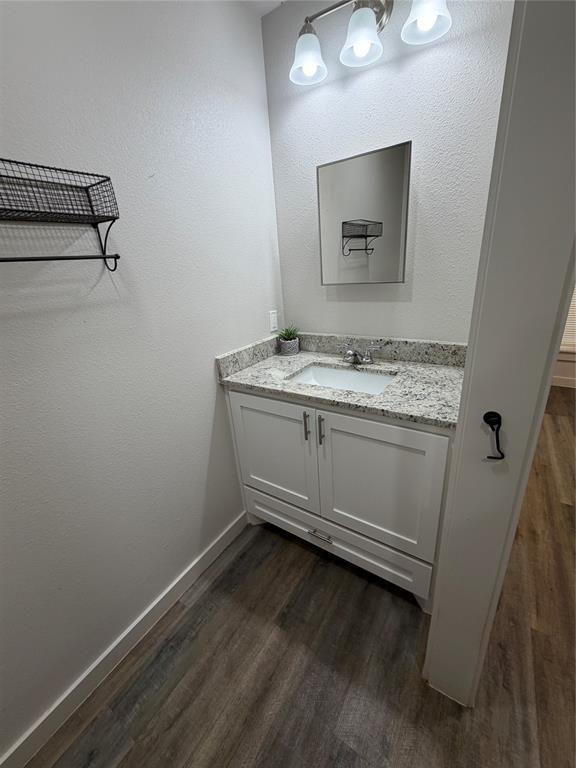 809 S Van Buren Property Photo 11