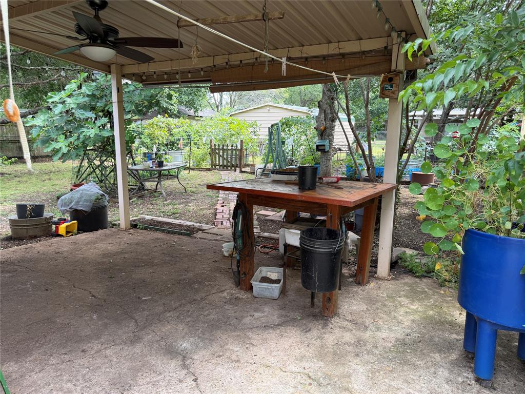 809 S Van Buren Property Photo 29