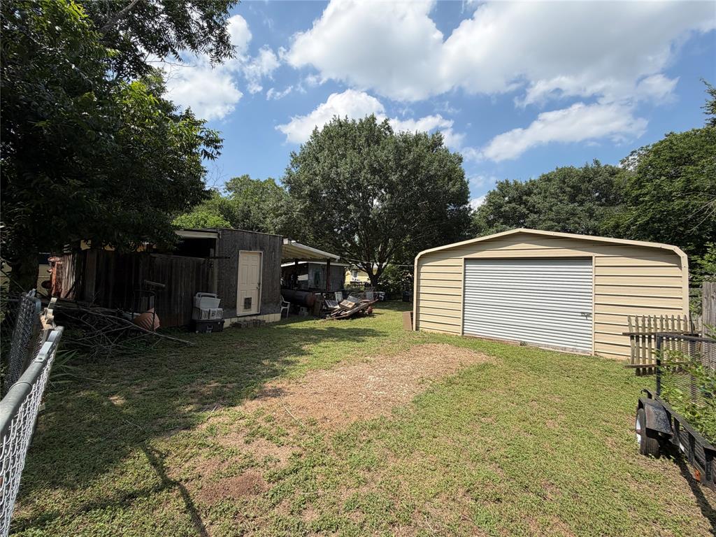 809 S Van Buren Property Photo 38