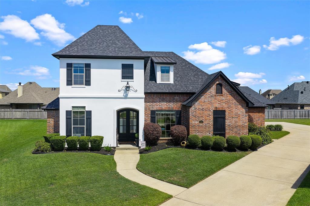 522 Falling Water Circle Property Photo 1