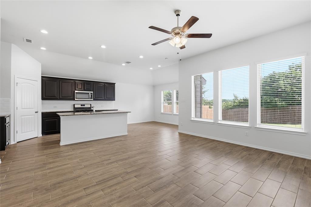 1836 Agarito Drive Property Photo 4