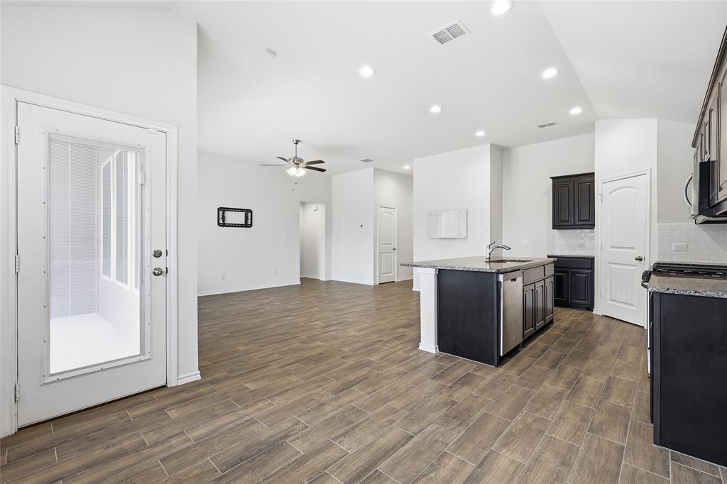 1836 Agarito Drive Property Photo 11