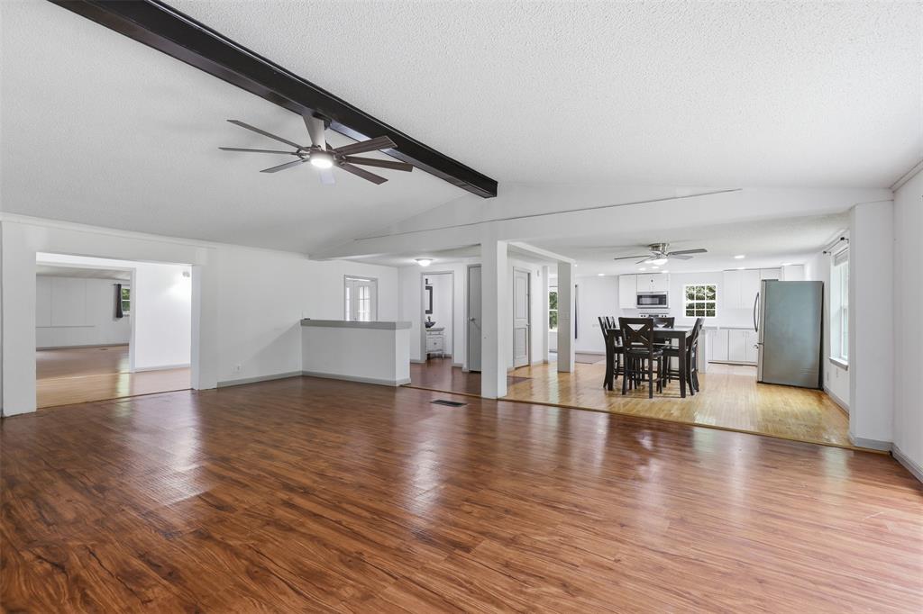 907 Quail Run Property Photo 22
