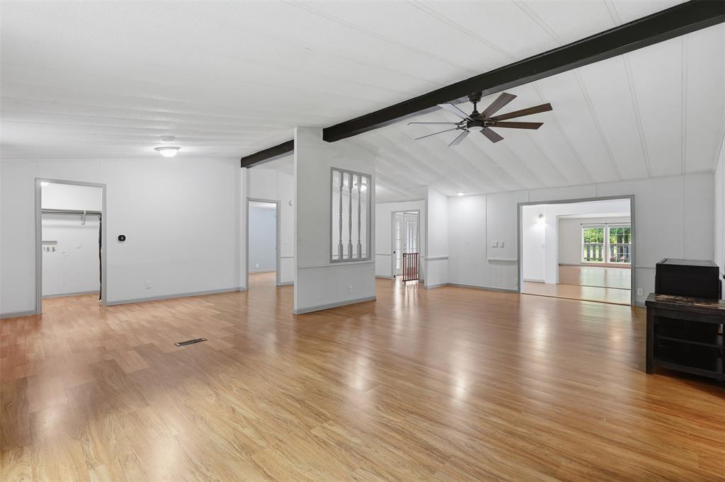 907 Quail Run Property Photo 31