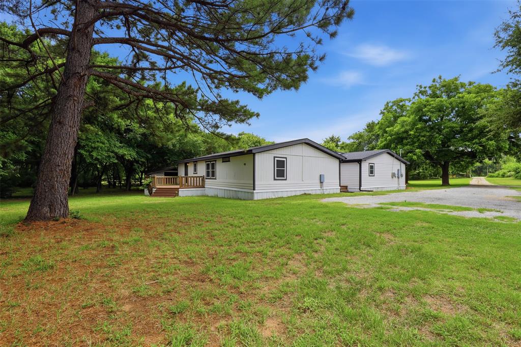 907 Quail Run Property Photo 33