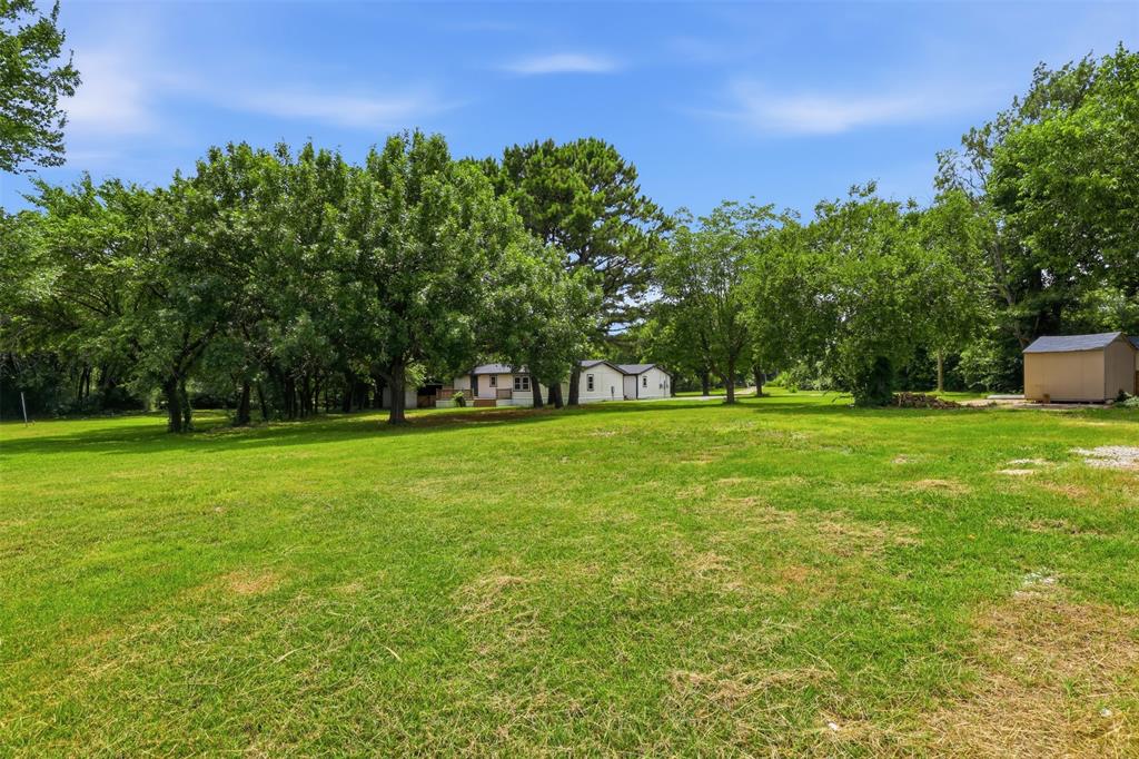 907 Quail Run Property Photo 35
