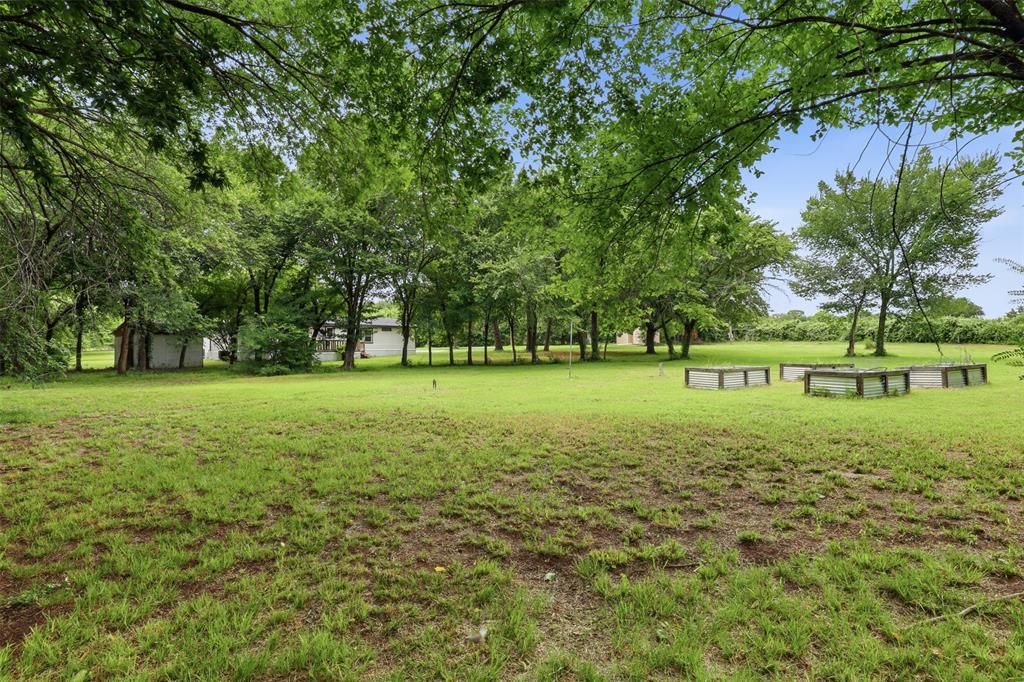 907 Quail Run Property Photo 36