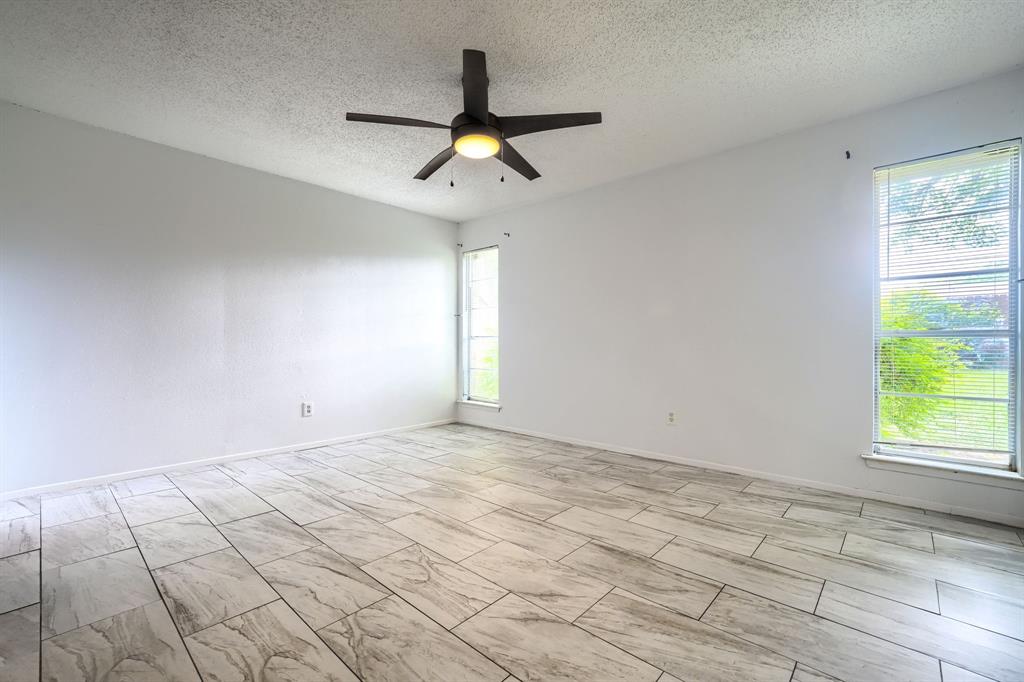 821 Prestwick Street Property Photo 17
