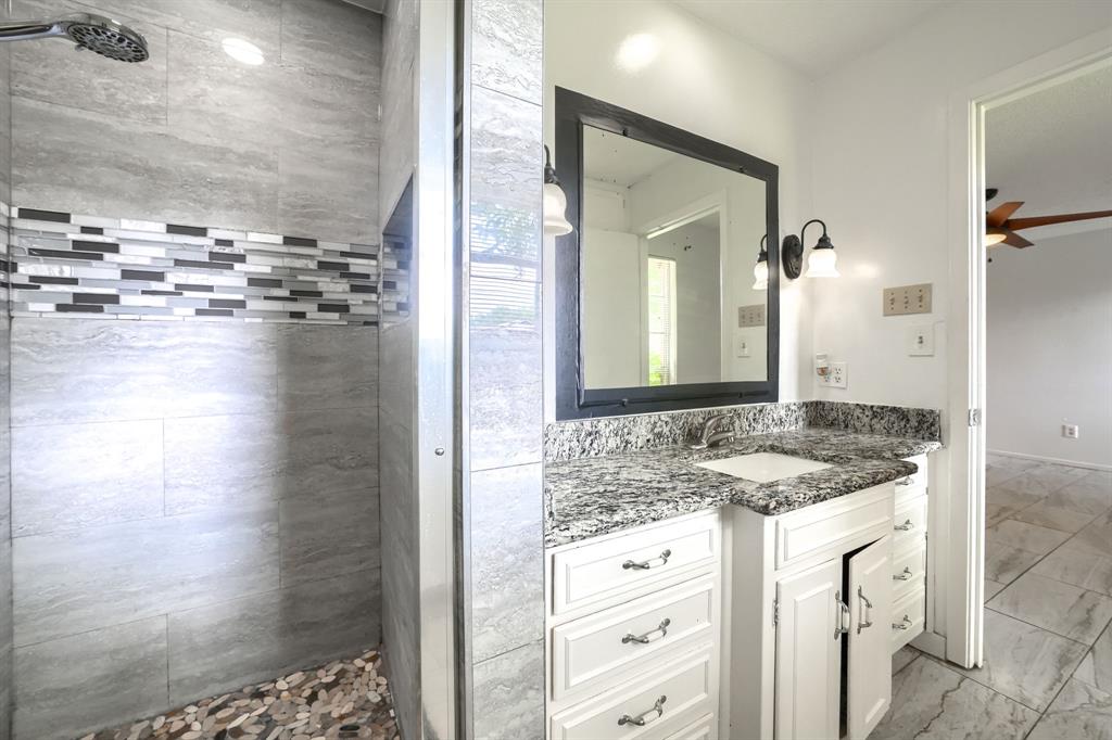 821 Prestwick Street Property Photo 21