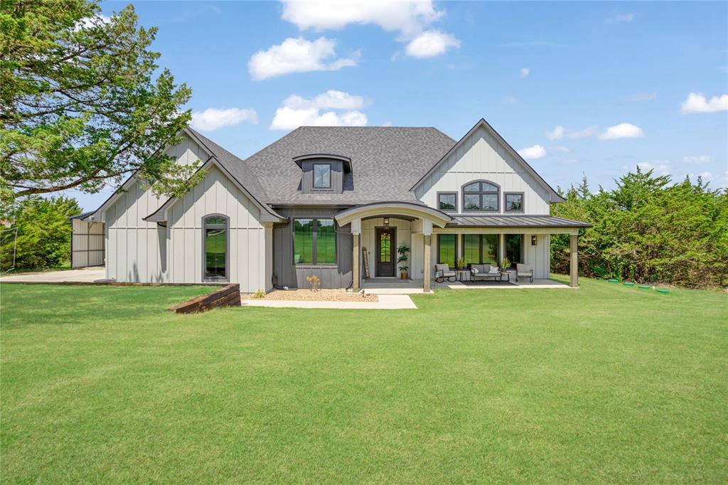 1095 Sister Grove Road Property Photo 1