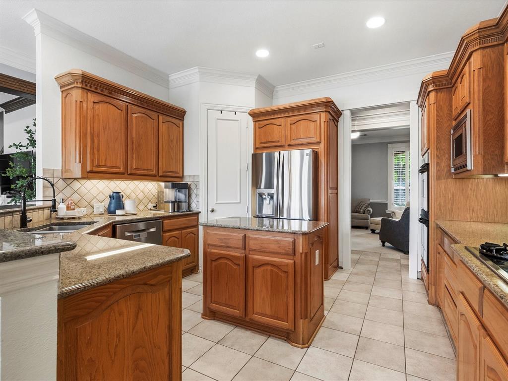 5213 Balmoral Lane Property Photo 7
