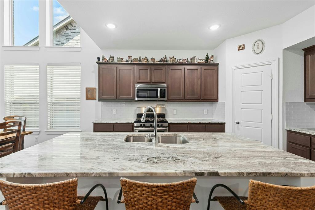 1308 Warbler Drive Property Photo 5