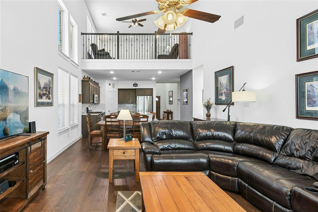 1308 Warbler Drive Property Photo 7
