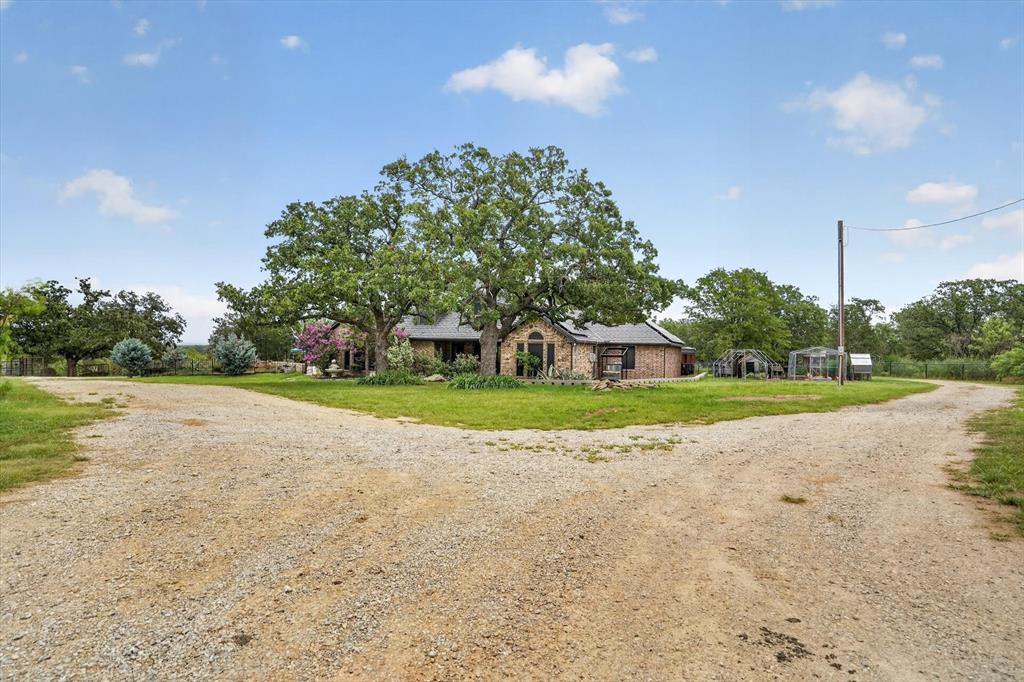 1017 County Road 3555 Property Photo 1