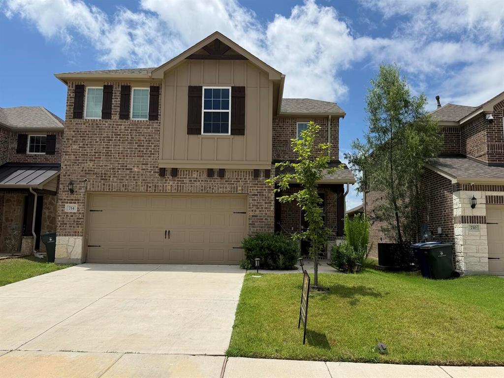714 Creekwater Lane Property Photo 1
