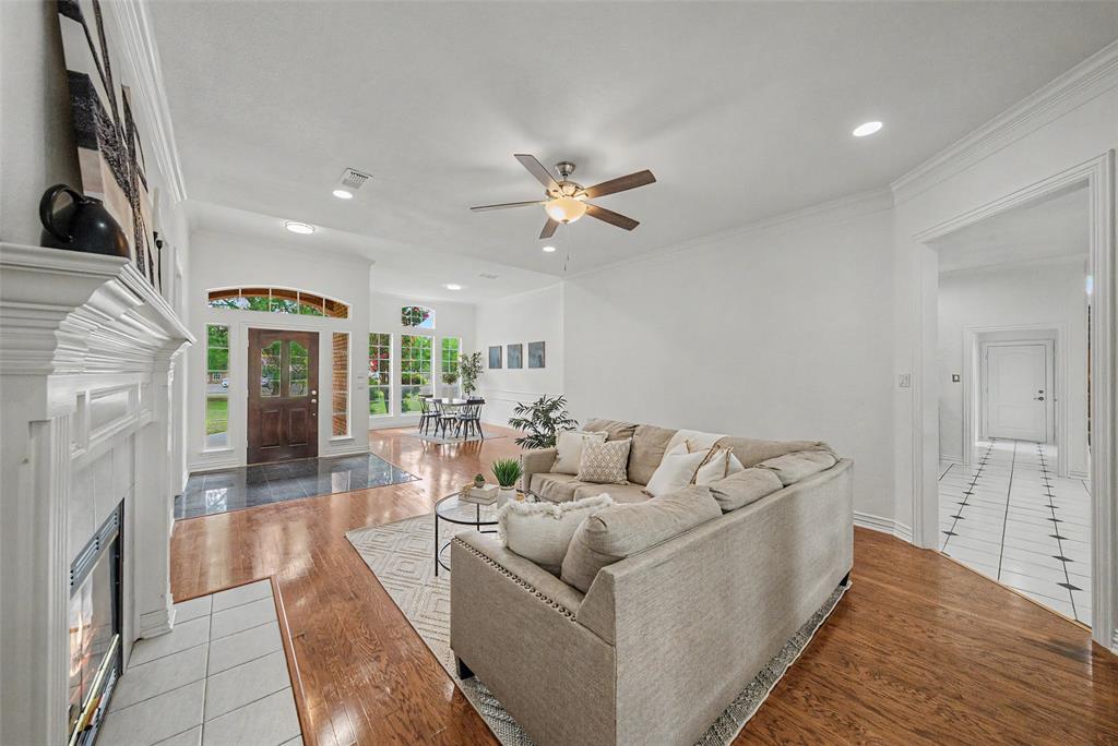 1304 Greenview Drive Property Photo 6