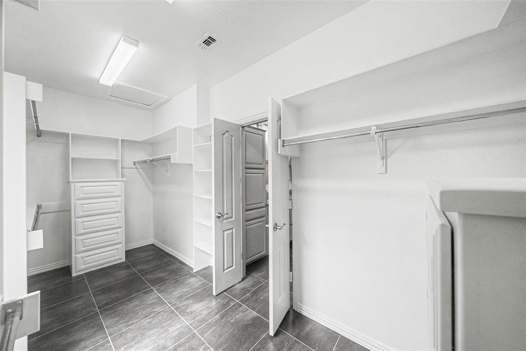 1304 Greenview Drive Property Photo 21