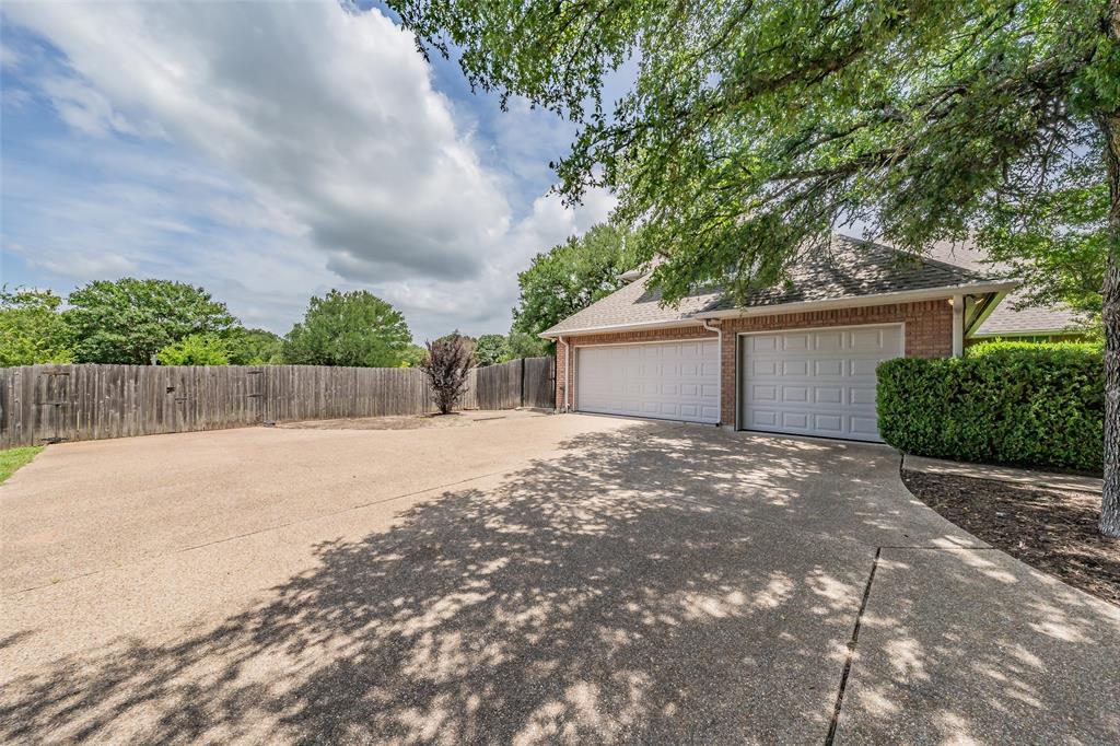 1304 Greenview Drive Property Photo 25