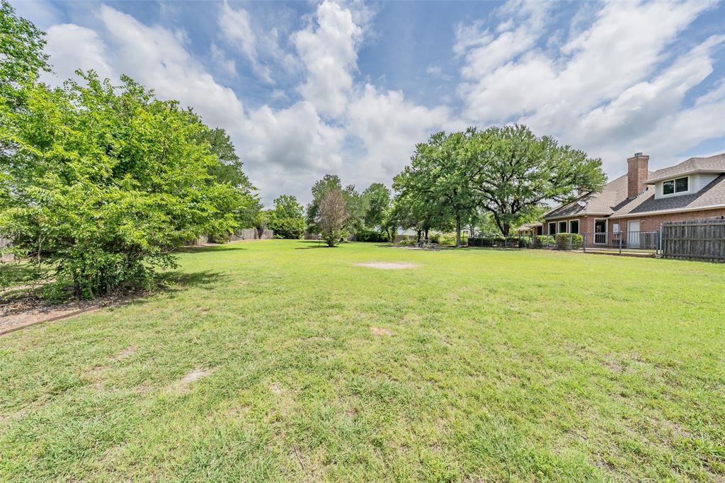 1304 Greenview Drive Property Photo 27