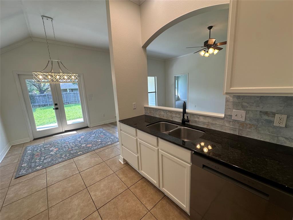 3318 Cane Break Drive Property Photo 8