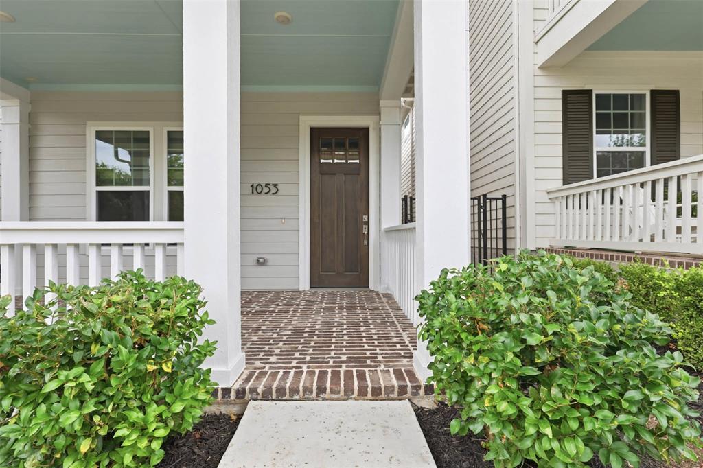 1053 Sarah Street Property Photo 4