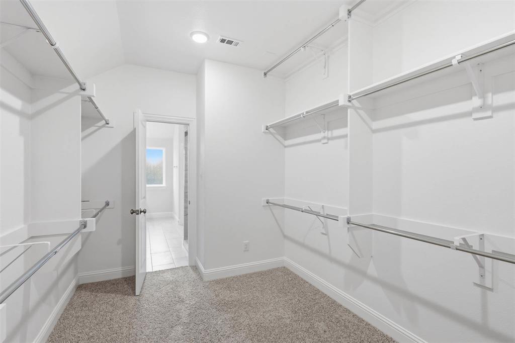 1053 Sarah Street Property Photo 24