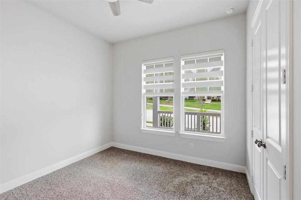 1053 Sarah Street Property Photo 25