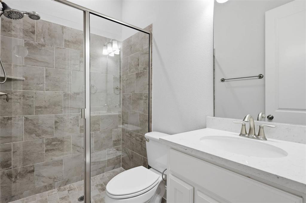1053 Sarah Street Property Photo 26