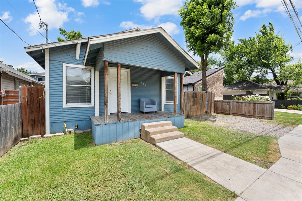 1612 Harris Court