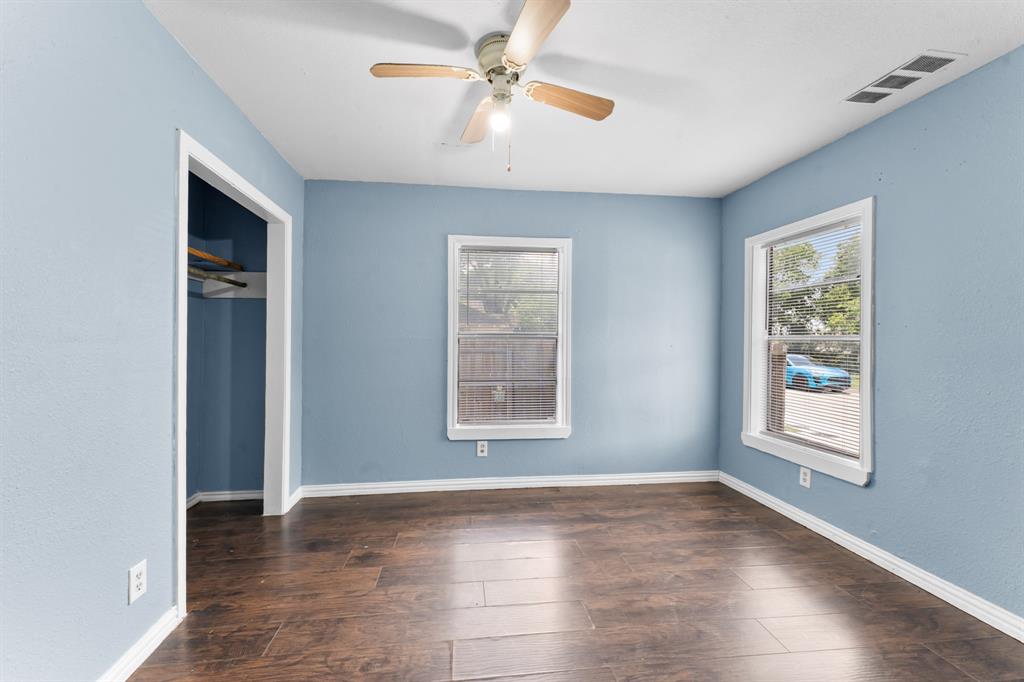 1612 Harris Court Property Photo 4