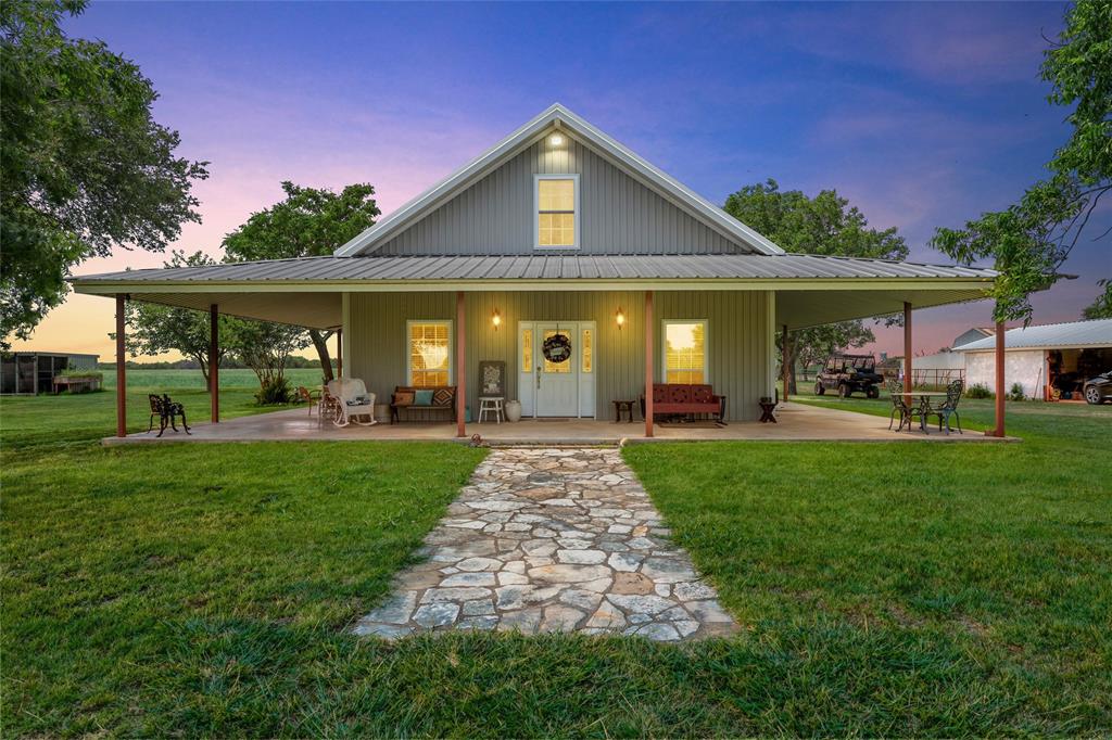 5835 N Fm 1744 Property Photo 2