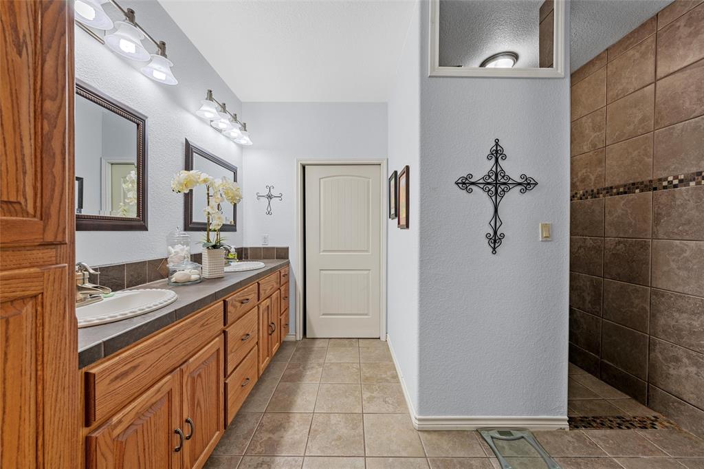 5835 N Fm 1744 Property Photo 28