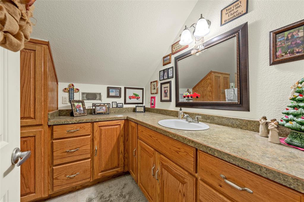 5835 N Fm 1744 Property Photo 34