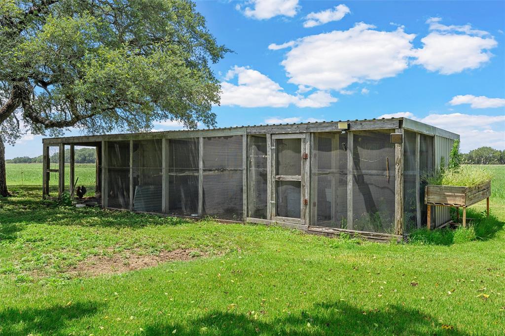 5835 N Fm 1744 Property Photo 38