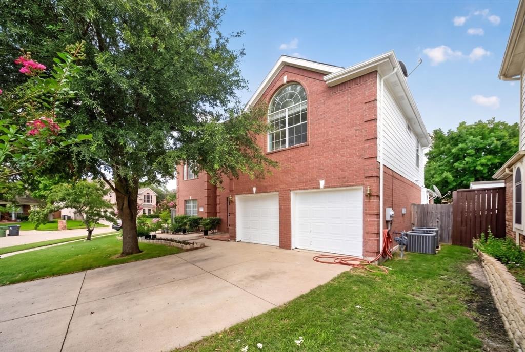 7708 Buccaneer Circle Property Photo 3