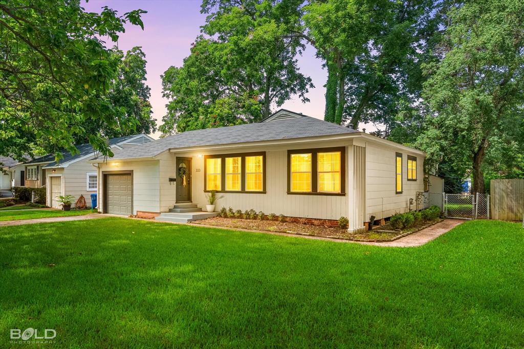 223 Leland Drive Property Photo 4