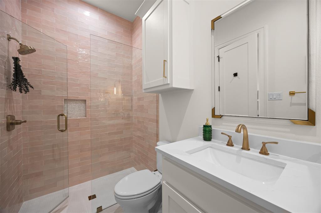 2032 Honey Lane Property Photo 25