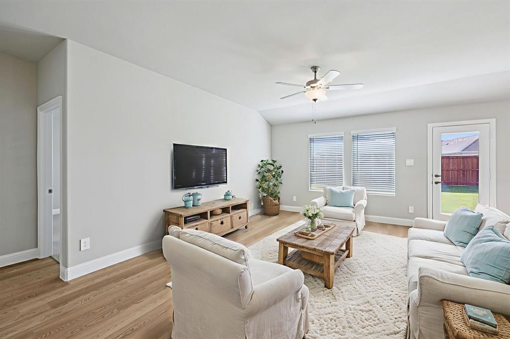 3410 Richmond Drive Property Photo 10