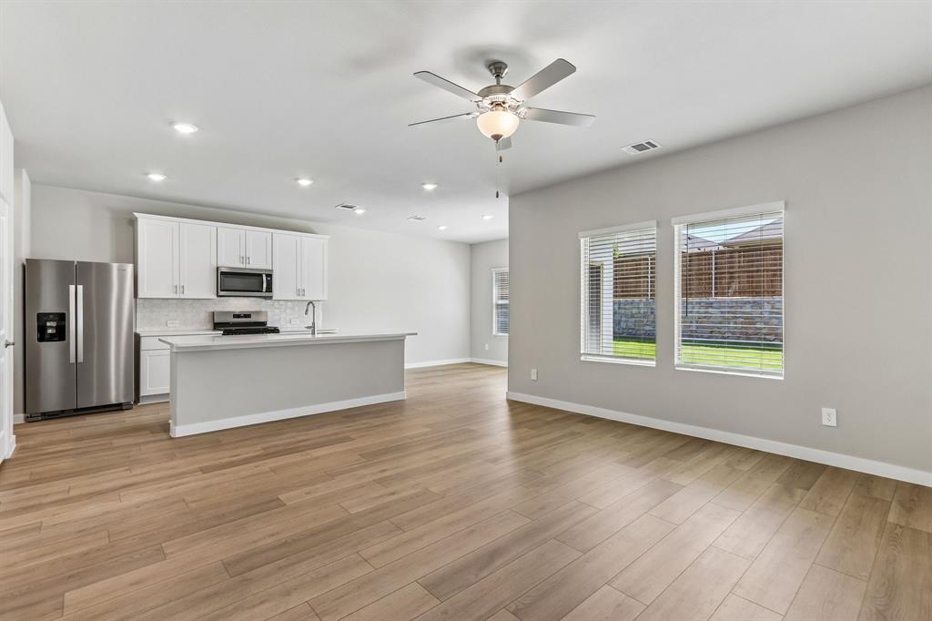 3414 Richmond Drive Property Photo 5