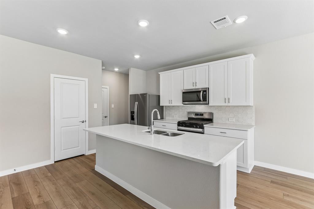 3414 Richmond Drive Property Photo 16