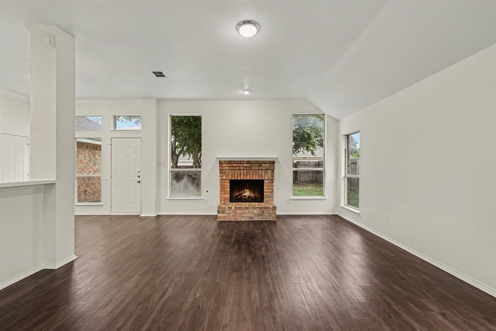 11709 Amber Valley Drive Property Photo 4