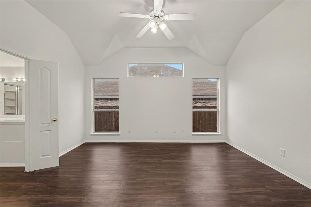 11709 Amber Valley Drive Property Photo 14