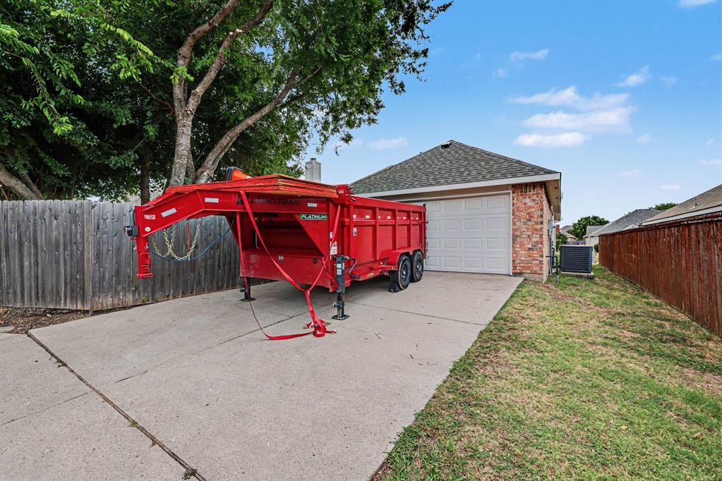 11709 Amber Valley Drive Property Photo 22