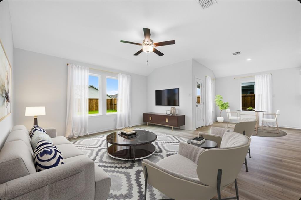 15005 Horseshoe Post Road Property Photo 6