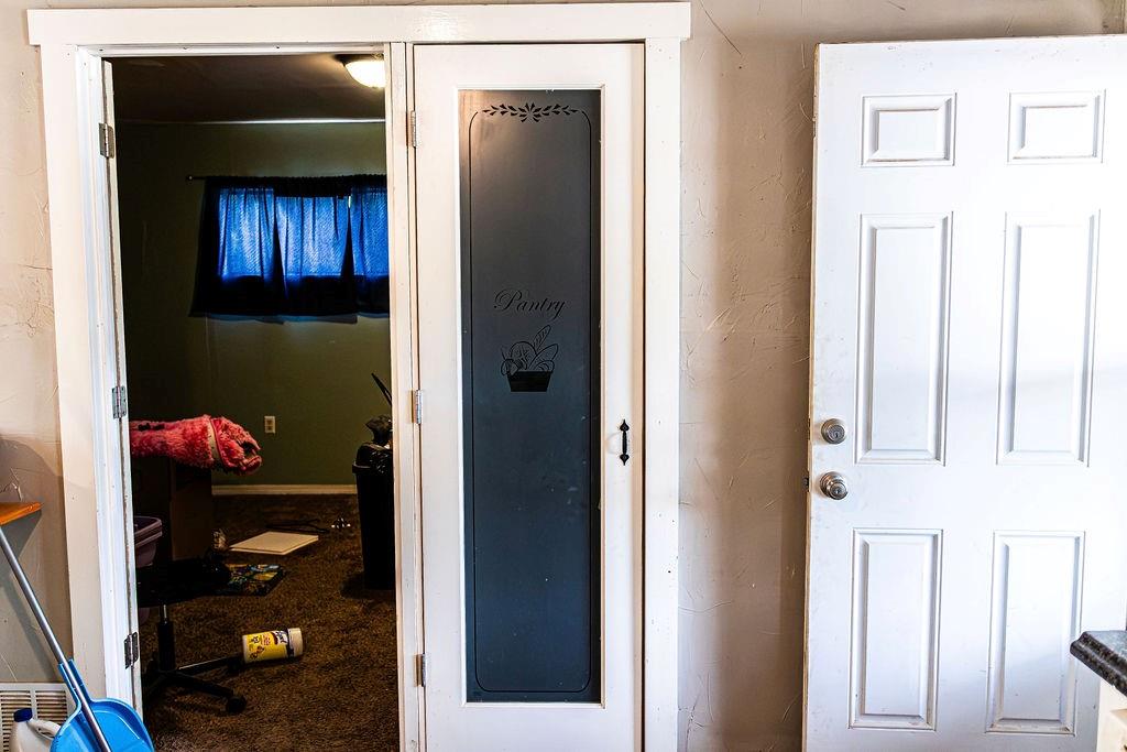 325 Nw Avenue I Property Photo 11