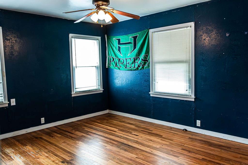325 Nw Avenue I Property Photo 25