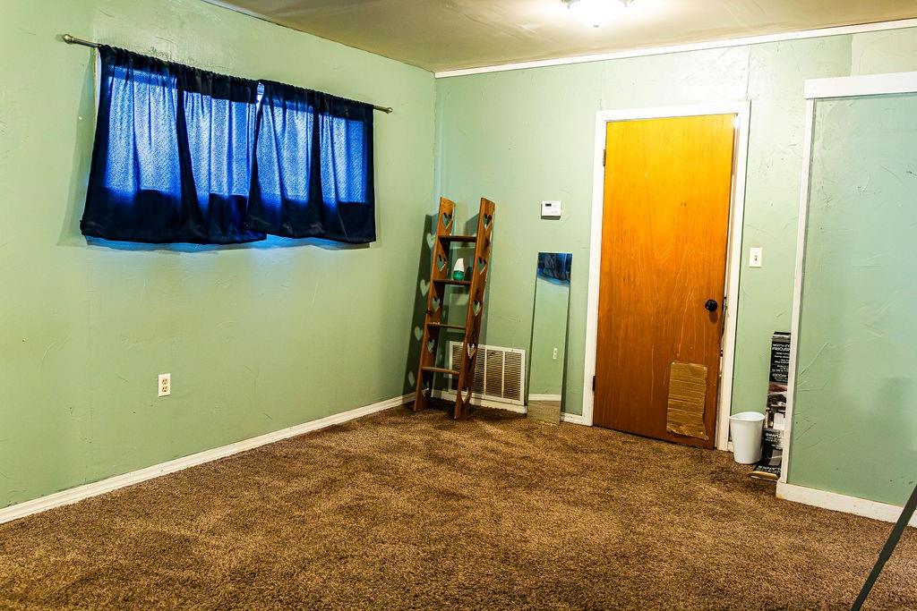 325 Nw Avenue I Property Photo 27
