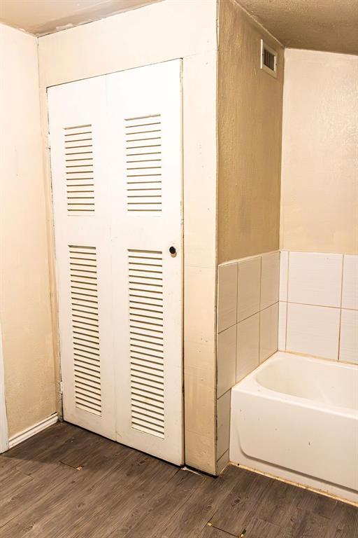 325 Nw Avenue I Property Photo 36