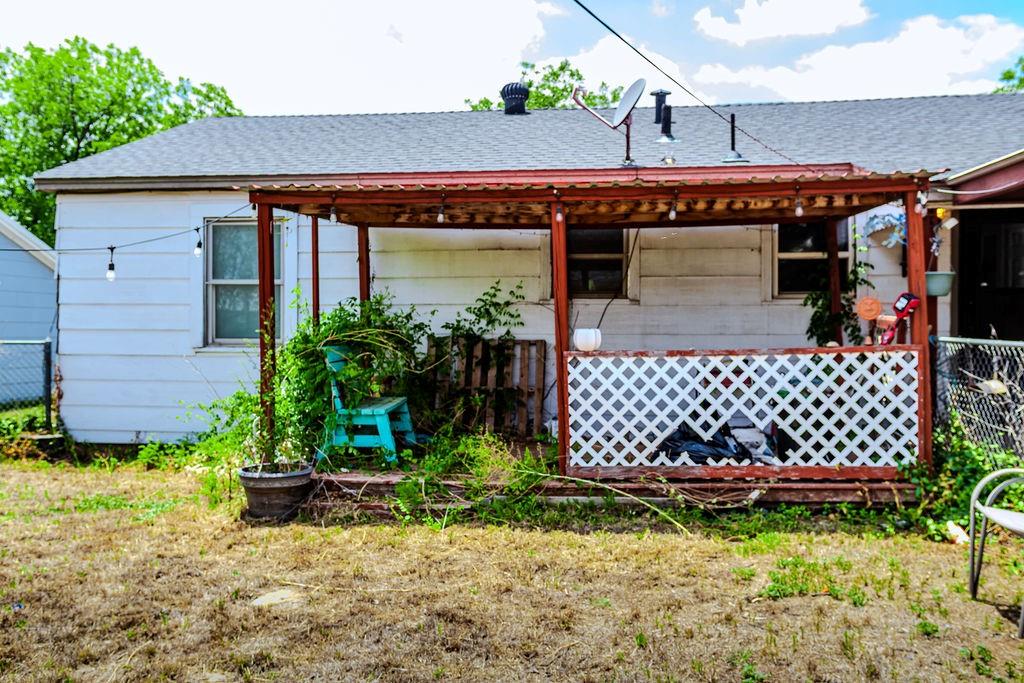 325 Nw Avenue I Property Photo 38